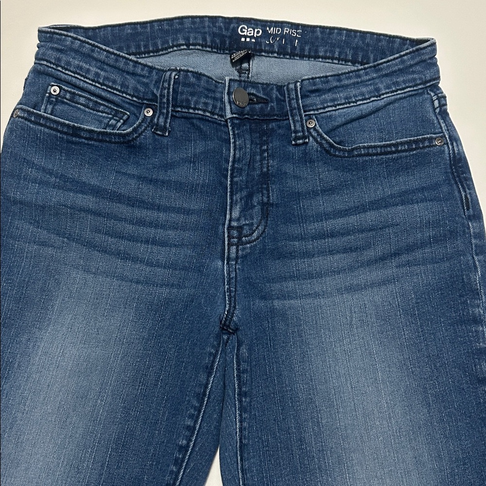 GAP Women's Dark Blue Straight Leg Jeans size 2/26 - Picture 3 of 5
